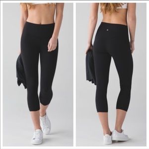 Lululemon Align High-Rise Crop Leggings 19”